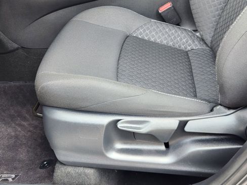 Used 2020 Toyota C-HR LE image 21