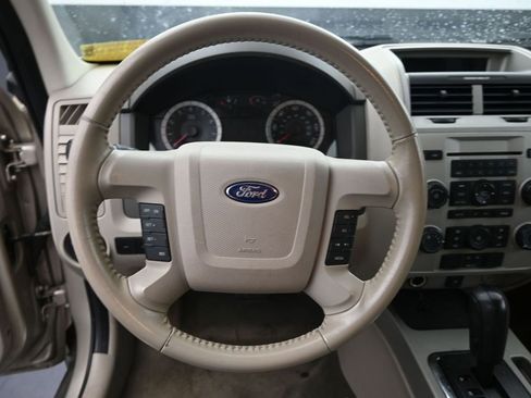 Used 2010 Ford Escape XLT FWD image 16