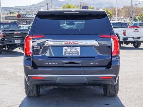Certified 2022 GMC Yukon SLT w/ SLT Premium Package AWD/4WD image 4