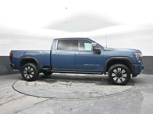 New 2026 GMC Sierra 2500 Denali w/ Denali Reserve Package image 8