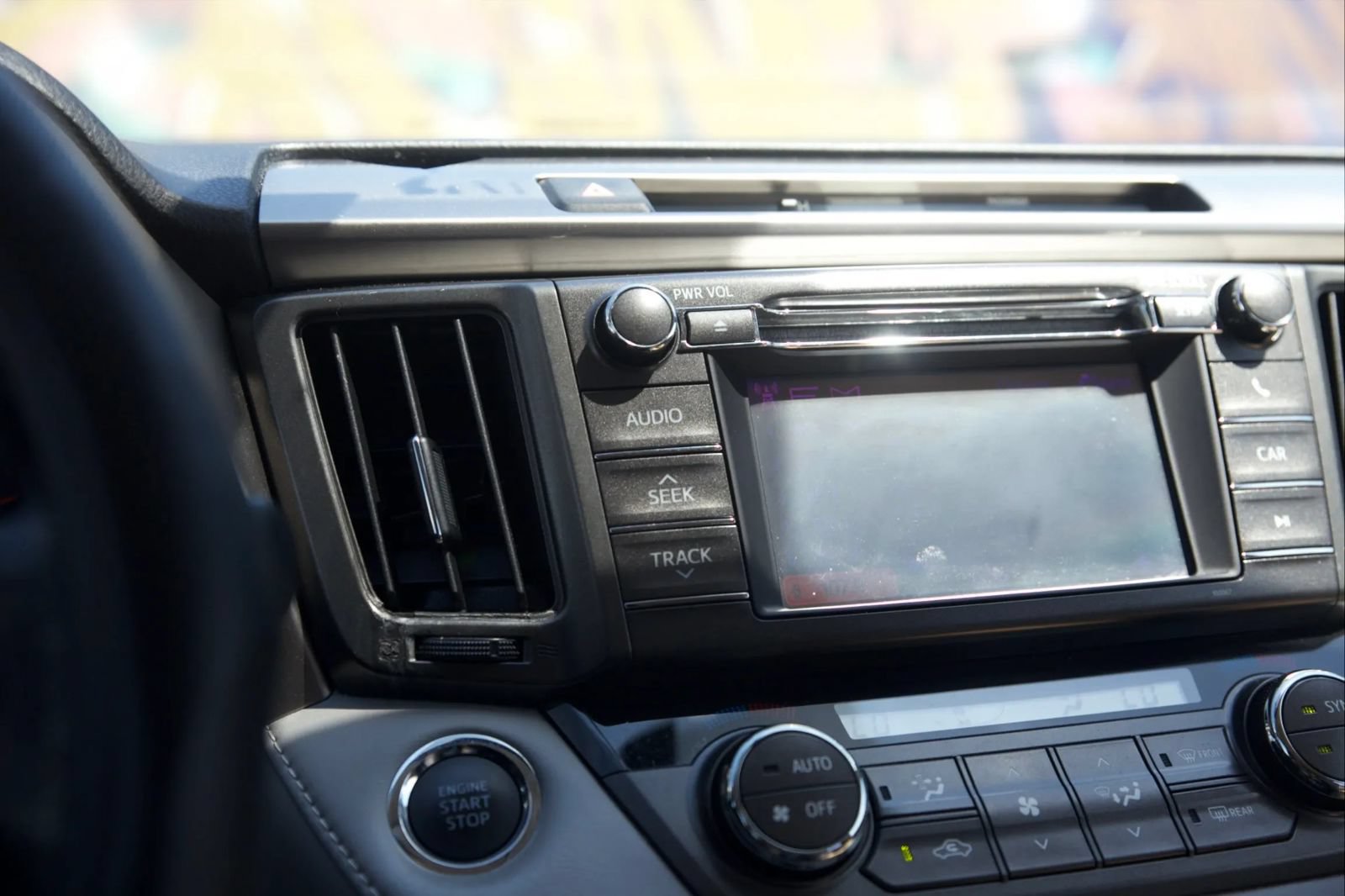 Used 2013 Toyota RAV4 Limited FWD image 29