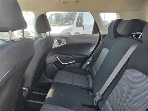 Used 2024 Kia Soul LX w/ Option Group 015 image 9