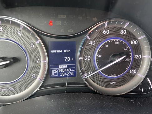 Used 2015 INFINITI QX80 4WD image 4