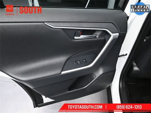 Used 2024 Toyota RAV4 Limited image 32