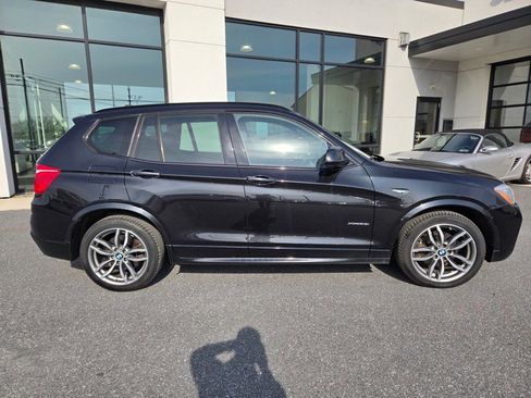 Used 2017 BMW X3 xDrive28i w/ Premium Package image 2