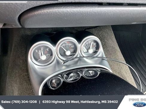 Used 2006 Chevrolet SSR w/ Preferred Equipment Group image 21