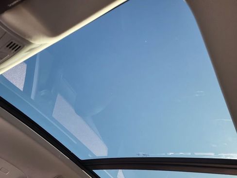 New 2026 Volkswagen Taos SE image 27