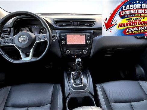Used 2022 Nissan Rogue Sport SL AWD/4WD image 8