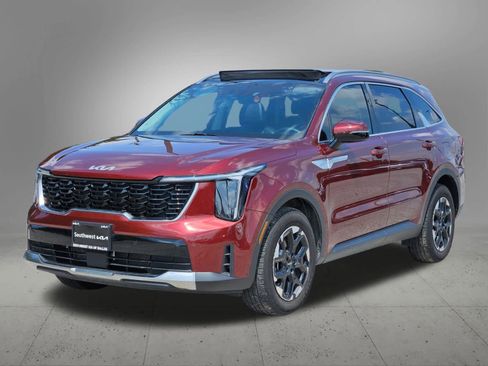 Certified 2025 Kia Sorento S w/ Panoramic Sunroof Package image 9