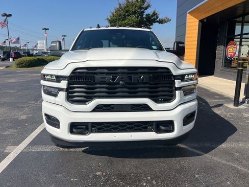 New 2026 RAM 2500 Big Horn AWD/4WD image 3