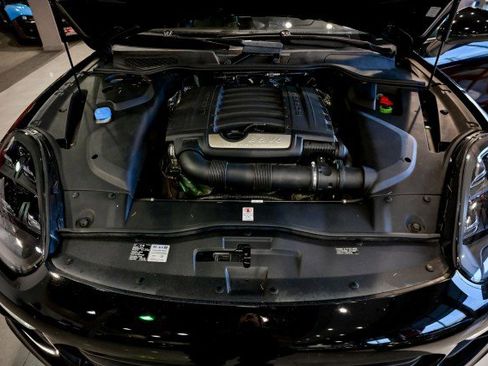 Used 2016 Porsche Cayenne image 51