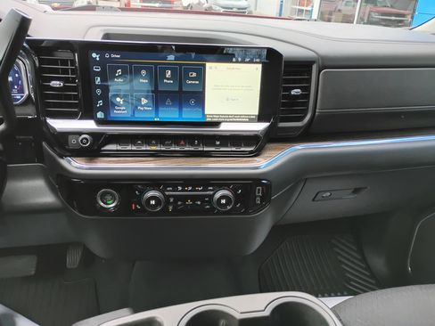 Used 2023 Chevrolet Silverado 1500 RST image 8