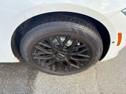 Used 2017 BMW 330i xDrive Sedan image 10