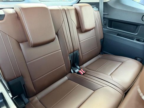 Used 2022 Volkswagen Atlas SE w/ Panoramic Sunroof Package image 11