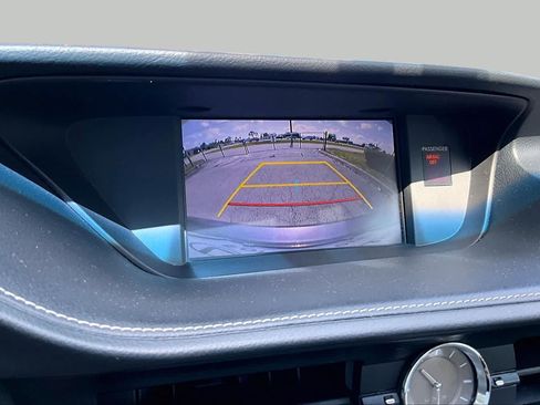 Used 2015 Lexus ES 350 w/ Premium Package FWD image 24