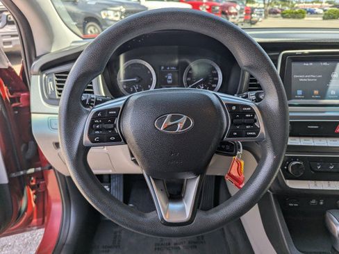 Used 2018 Hyundai Sonata SE FWD image 12