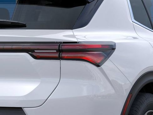 New 2026 Chevrolet Equinox EV LT AWD/4WD image 11