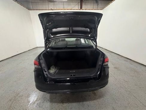 Used 2024 Nissan Versa SV FWD image 9