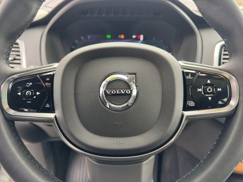 Certified 2024 Volvo XC90 T8 Plus w/ Protection Package Premier image 33