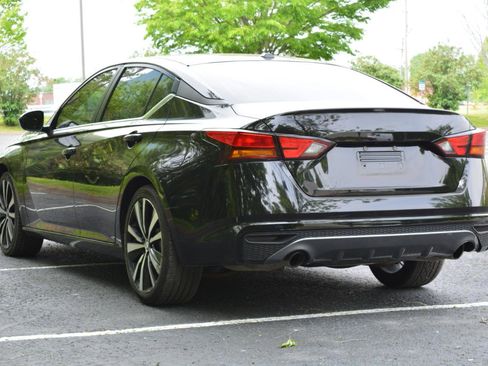 Used 2019 Nissan Altima 2.5 SR FWD image 7
