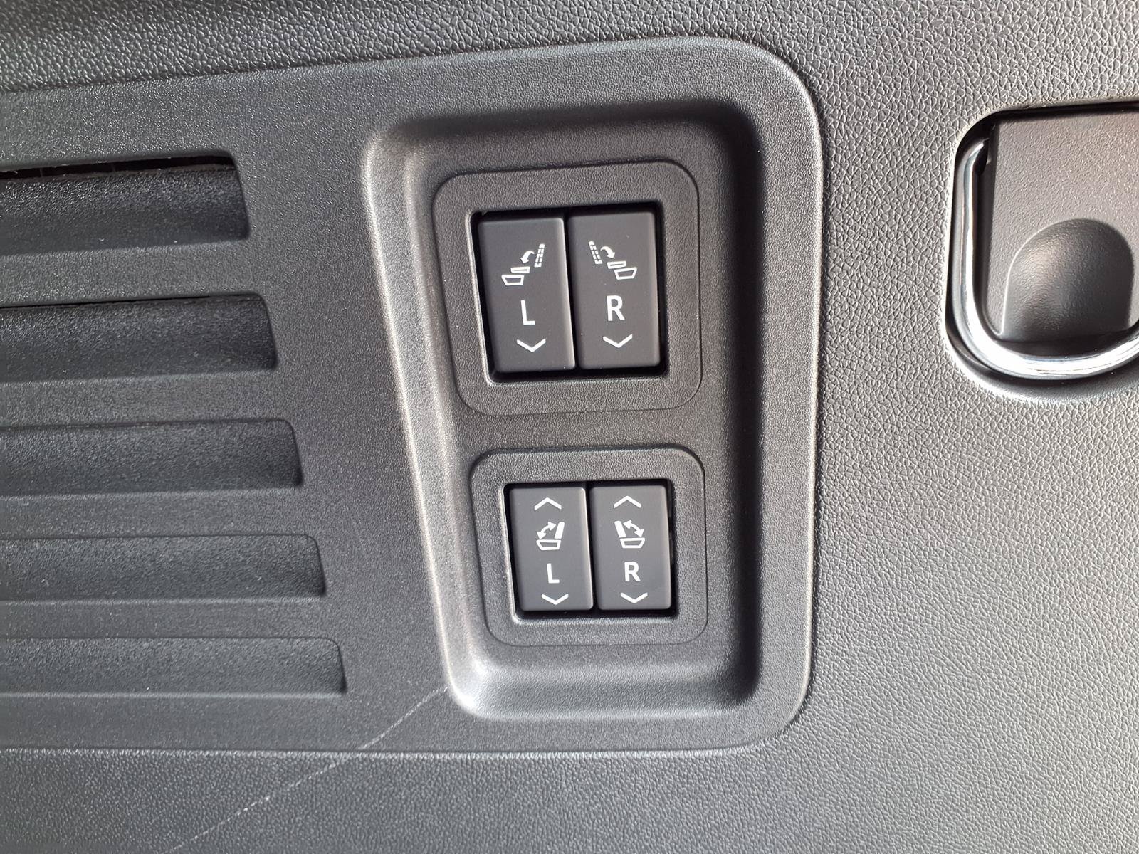 New 2027 Buick Enclave Sport Touring w/ Power Package FWD image 21