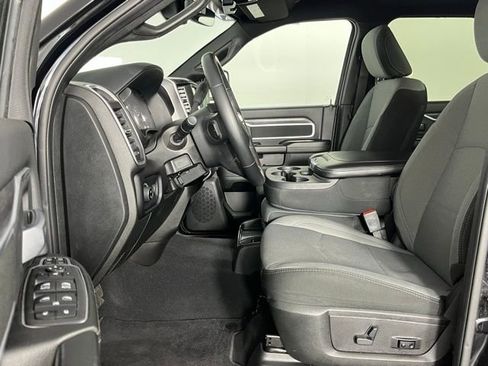 Used 2024 RAM 2500 Big Horn image 24