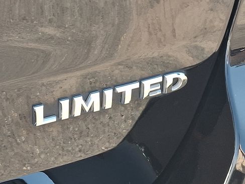 Used 2020 Jeep Grand Cherokee Limited AWD/4WD image 31