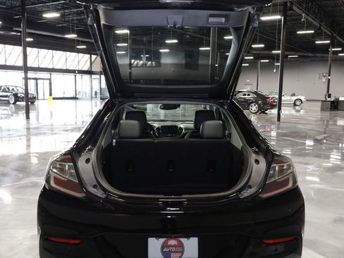 Used 2017 Chevrolet Volt Premier w/ Driver Confidence II Package image 25