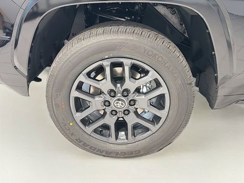 New 2026 Toyota Tundra Platinum image 24