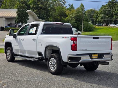 Used 2024 Chevrolet Silverado 2500 LT AWD/4WD image 22