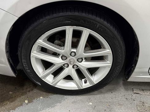 Used 2015 Lexus CT 200h image 10