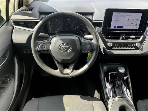 Used 2023 Toyota Corolla LE image 8
