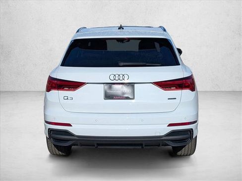 Certified 2025 Audi Q3 2.0T Premium Plus w/ Premium Plus Package image 6