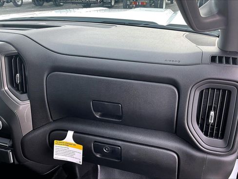 Used 2026 GMC Sierra 3500 Pro w/ Convenience Package image 16