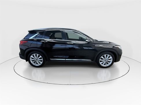Used 2019 INFINITI QX50 Essential w/ Premium Heat Package image 9