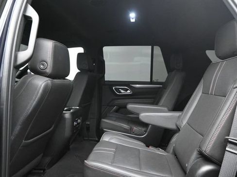 Used 2024 Chevrolet Tahoe RST w/ Luxury Package RWD image 11