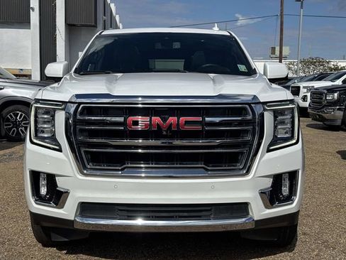 Used 2021 GMC Yukon XL SLT w/ SLT Luxury Plus Package image 2