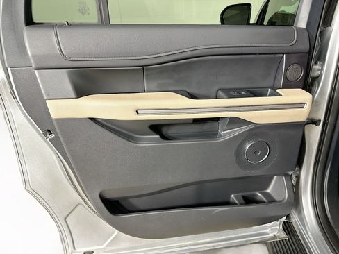 Used 2024 Ford Expedition Max Limited image 27