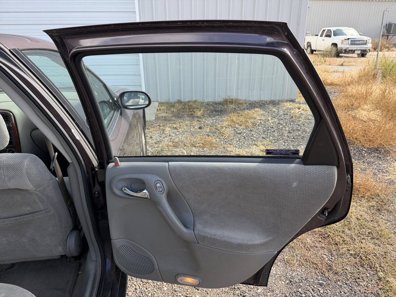 Used 2000 Saturn L-Series LS2 FWD image 26