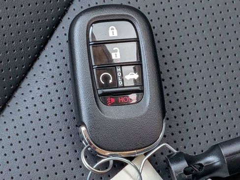 Used 2025 Honda Accord Touring image 32