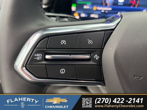 Used 2025 Chevrolet Suburban High Country image 26