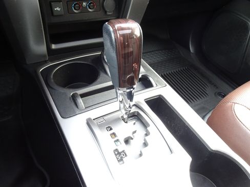 Used 2021 Toyota 4Runner Limited image 29