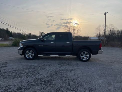Used 2016 RAM 1500 Big Horn image 4
