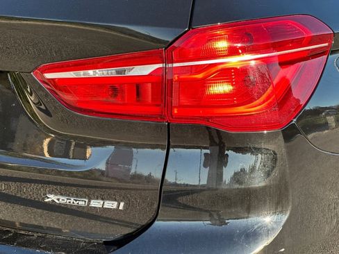 Used 2018 BMW X1 xDrive28i w/ Premium Package image 33