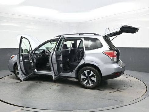 Used 2018 Subaru Forester 2.5i Premium w/ All-Weather Package AWD/4WD image 36