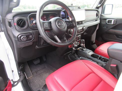 Used 2024 Jeep Wrangler Unlimited Rubicon 392 AWD/4WD image 20