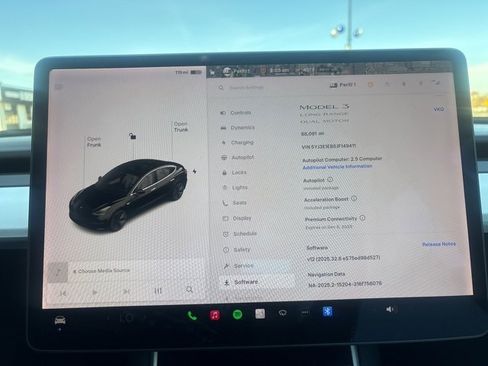 Used 2018 Tesla Model 3 Long Range image 23