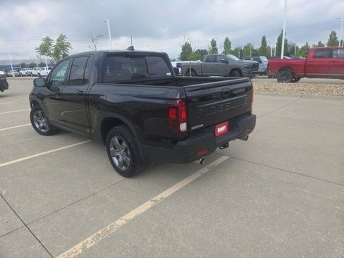 Used 2025 Honda Ridgeline TrailSport image 6
