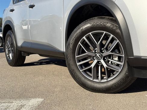 Certified 2025 Nissan Rogue S image 2