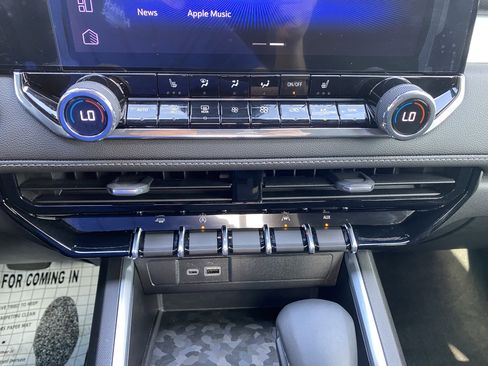 Used 2026 Chevrolet Colorado LT image 28